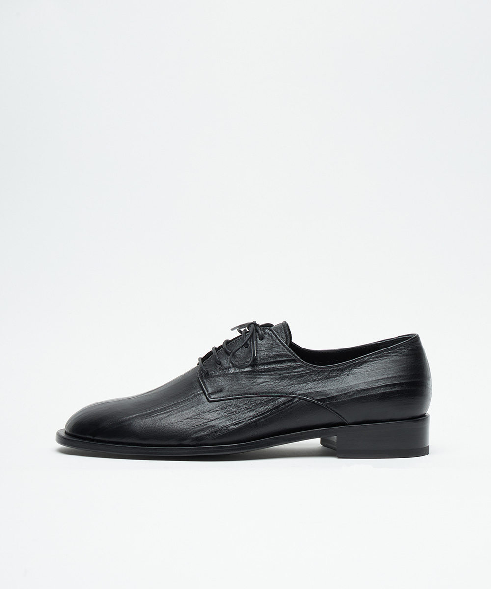 YOUTH유스 Derby Shoes Black Creased